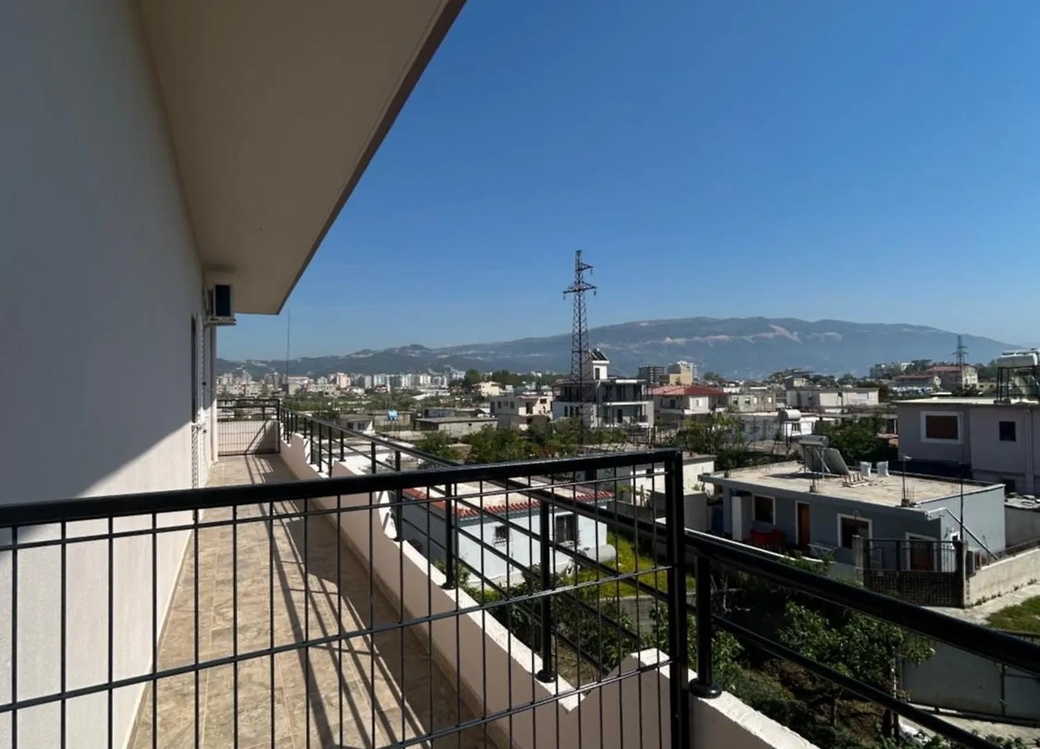 Rest House Vlore Bed & Breakfast